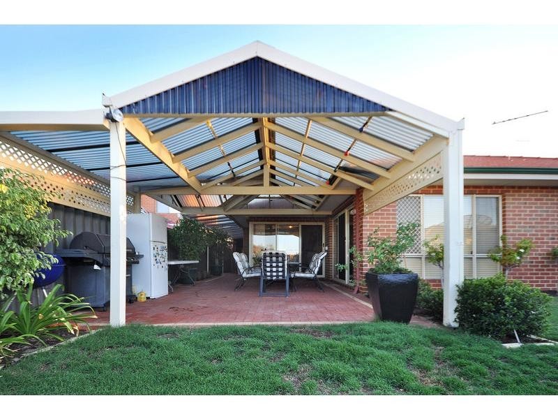 9 Dandenong Way, Alexander Heights WA 6064