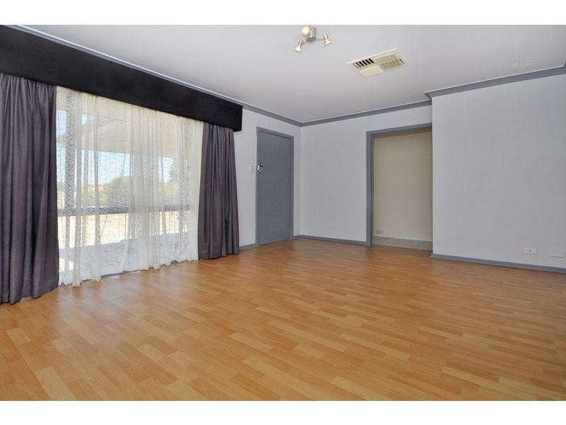 10 Edgington Crescent, Koondoola WA 6064