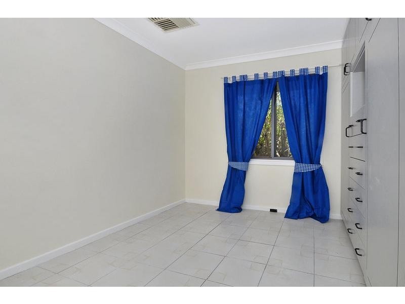 10 Edgington Crescent, Koondoola WA 6064