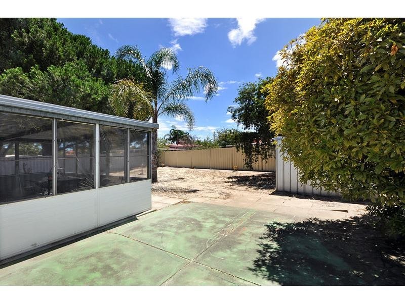 10 Edgington Crescent, Koondoola WA 6064