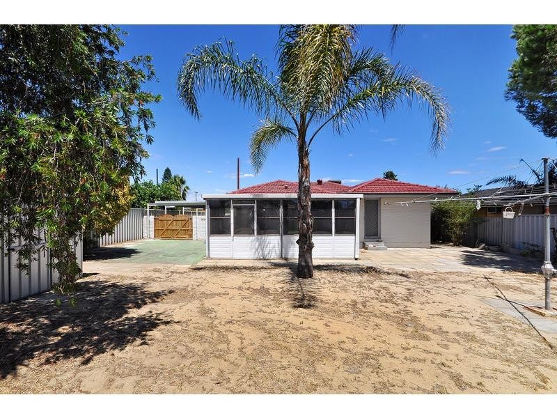 10 Edgington Crescent, Koondoola WA 6064