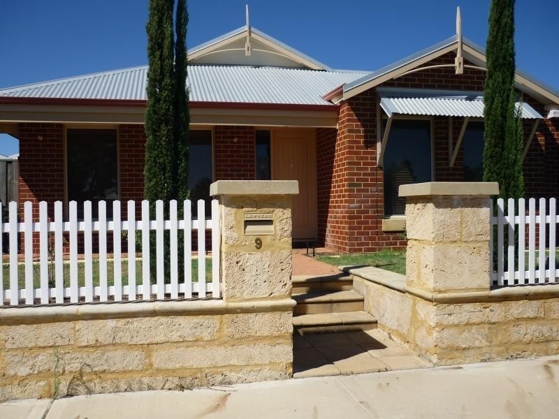 9 Wollaston Vista, Ellenbrook WA 6069