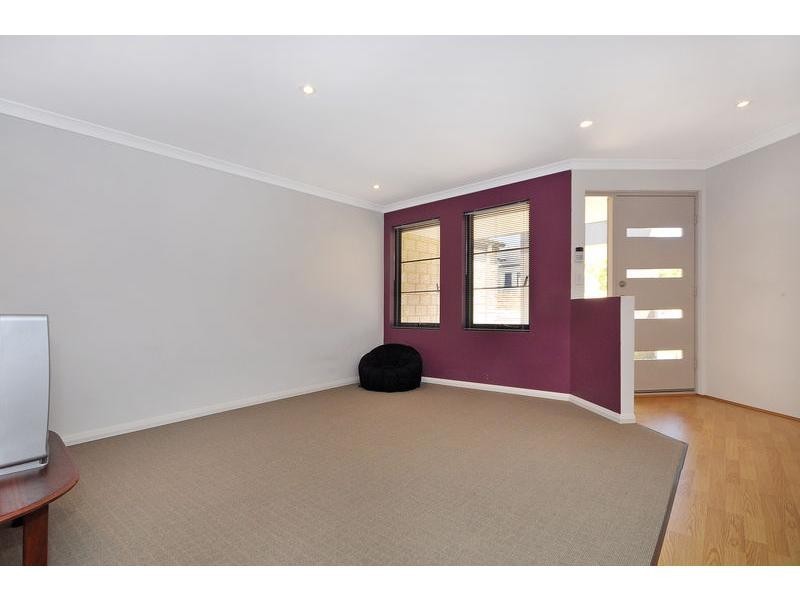 1 Elmdon Link, Landsdale WA 6065