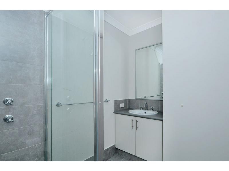 1 Elmdon Link, Landsdale WA 6065