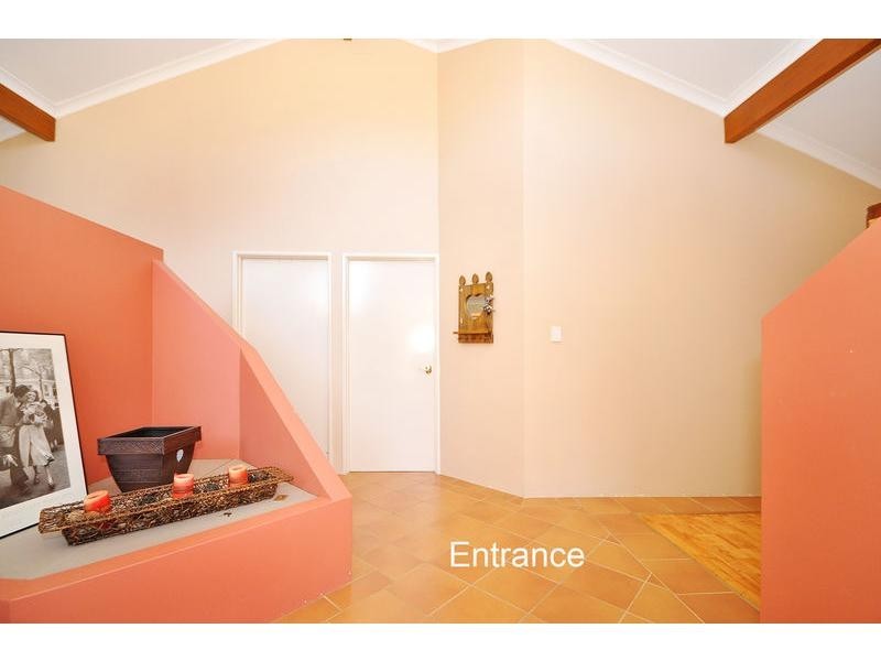 12 Farnell Place, Alexander Heights WA 6064