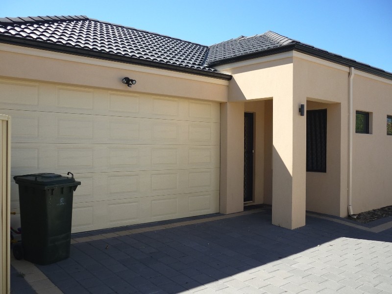 2/26 Mercer Way, Balga WA 6061