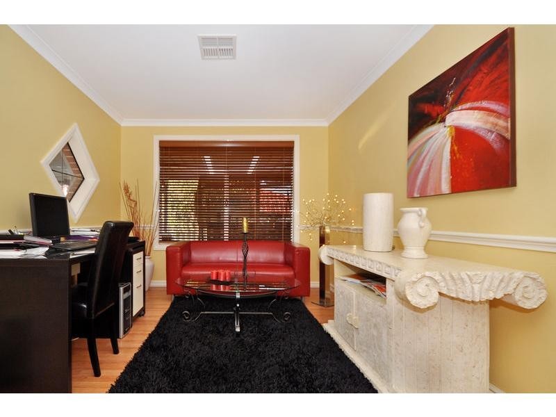 26 Dandenong Way, Alexander Heights WA 6064