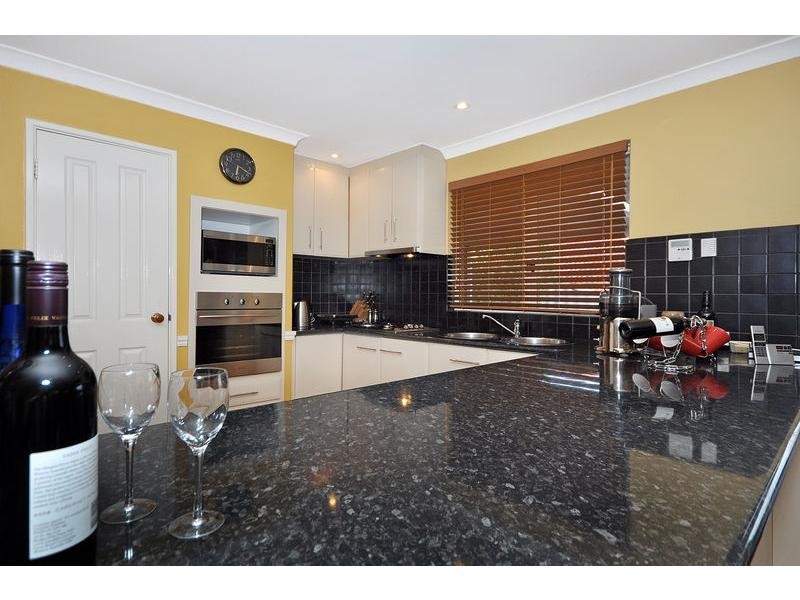 26 Dandenong Way, Alexander Heights WA 6064