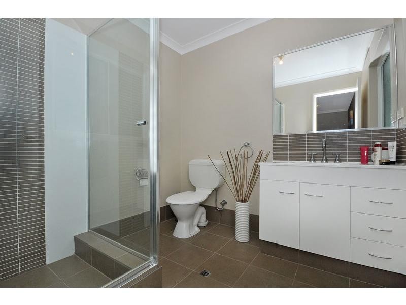 26 Dandenong Way, Alexander Heights WA 6064