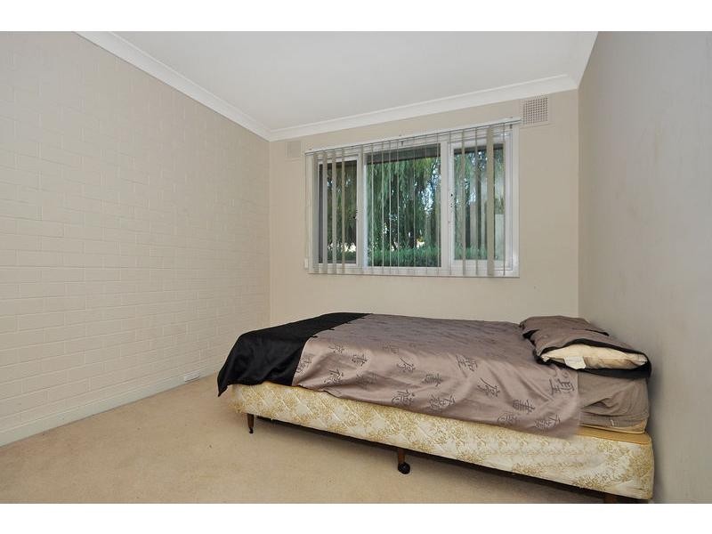 5/43 Golders Way, Girrawheen WA 6064