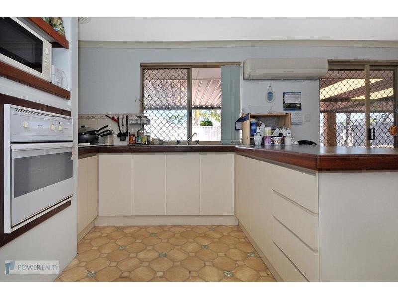 9 Jacka Close, Marangaroo WA 6064