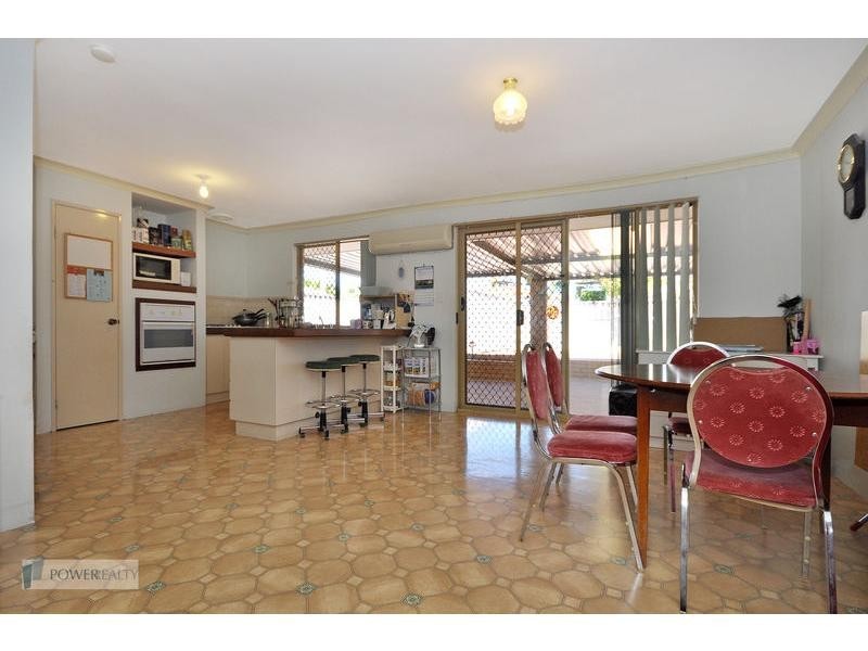 9 Jacka Close, Marangaroo WA 6064