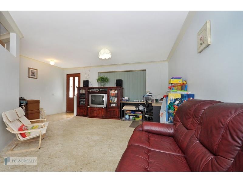 9 Jacka Close, Marangaroo WA 6064