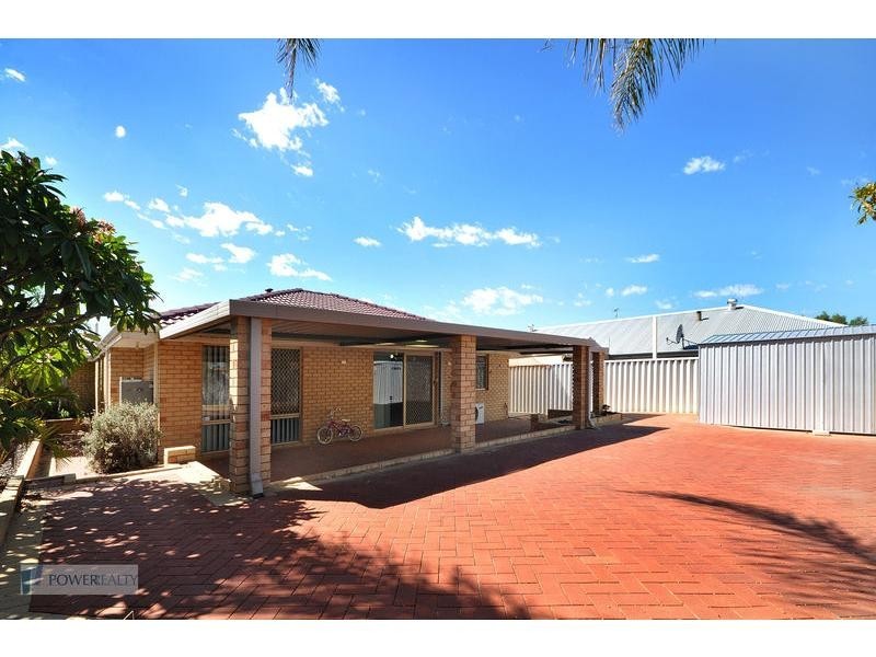 9 Jacka Close, Marangaroo WA 6064
