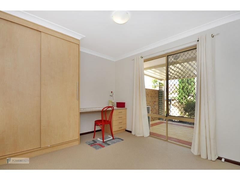 2/1 Freeland Way, Eden Hill WA 6054