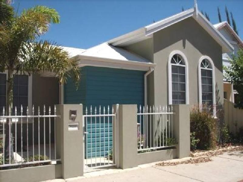 19 Queensbury Road, Joondalup WA 6027