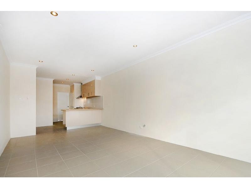1/2 Dana Way, Madeley WA 6065