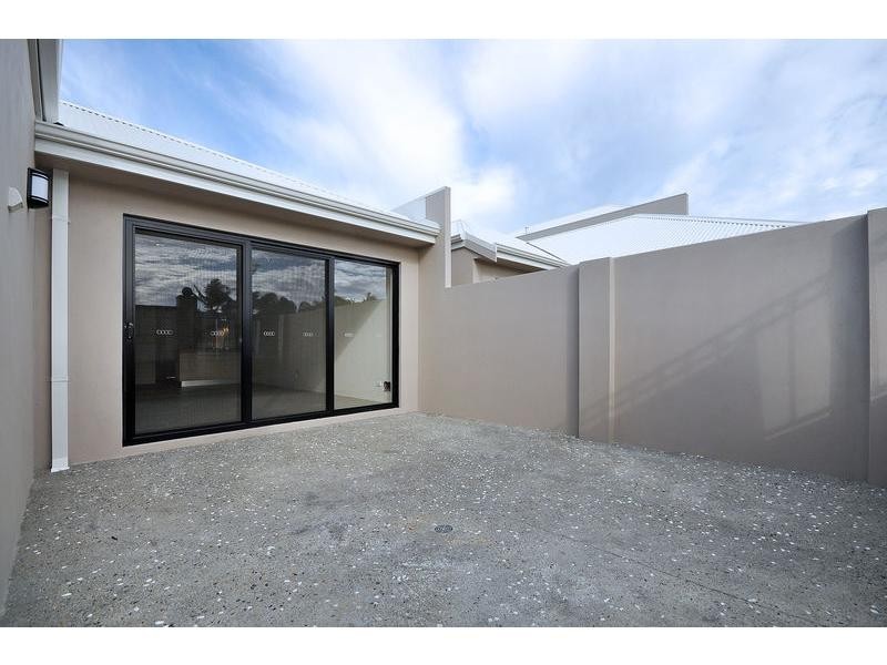1/2 Dana Way, Madeley WA 6065