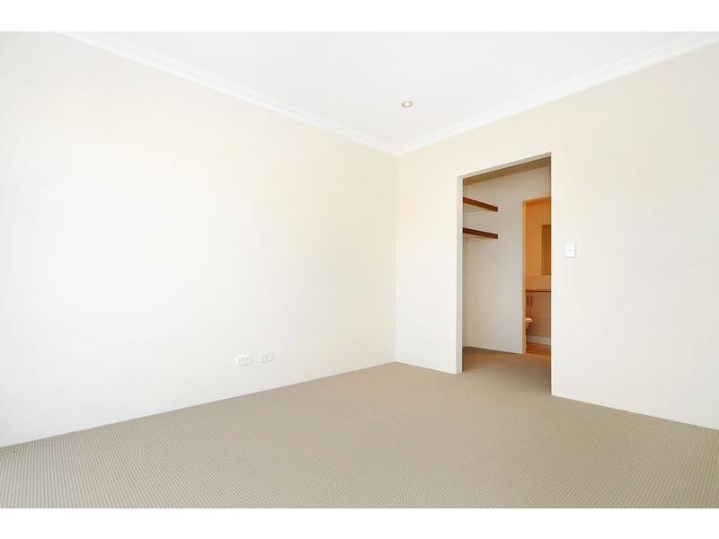 2/2 Dana Way, Madeley WA 6065