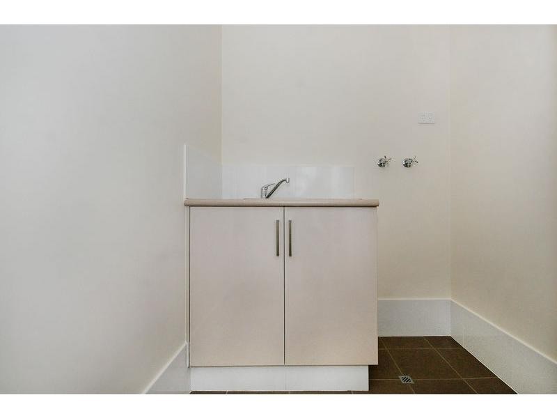 2/2 Dana Way, Madeley WA 6065