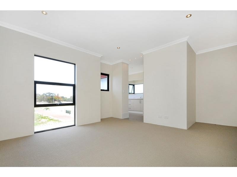 3/2 Dana Way, Madeley WA 6065