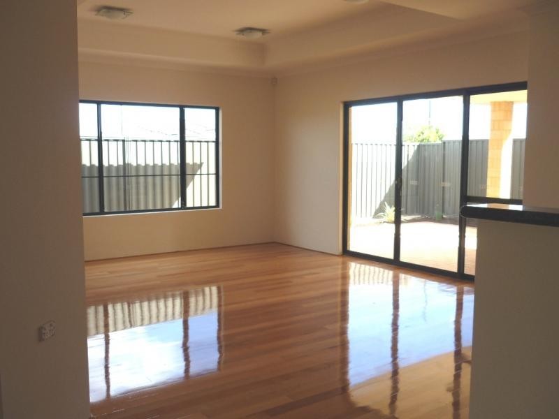 8 Atoll End, Aveley WA 6069