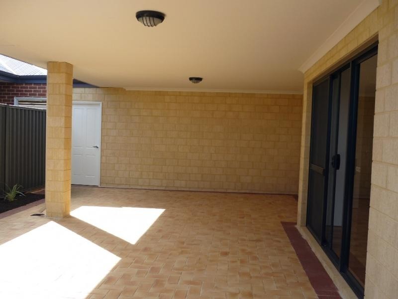 8 Atoll End, Aveley WA 6069