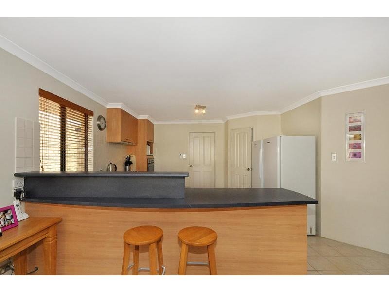 28 Esmerelda Pass, Darch WA 6065