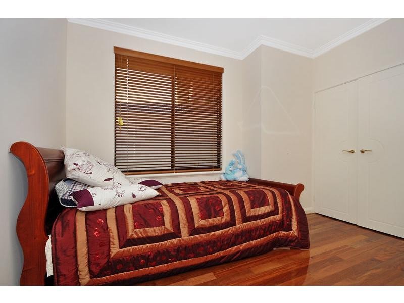 8 Ewing Drive, Hillarys WA 6025