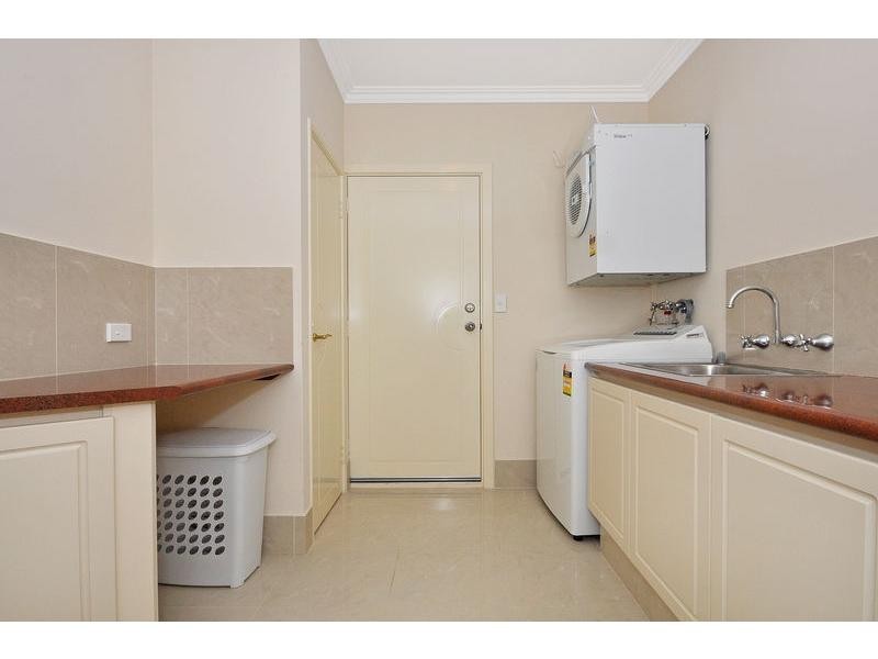 8 Ewing Drive, Hillarys WA 6025