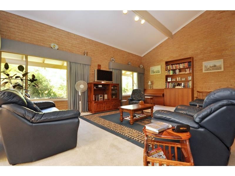 4 Santa Paula Lane, The Vines WA 6069