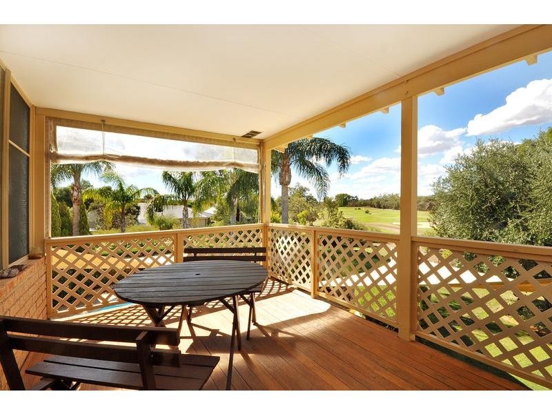 4 Santa Paula Lane, The Vines WA 6069