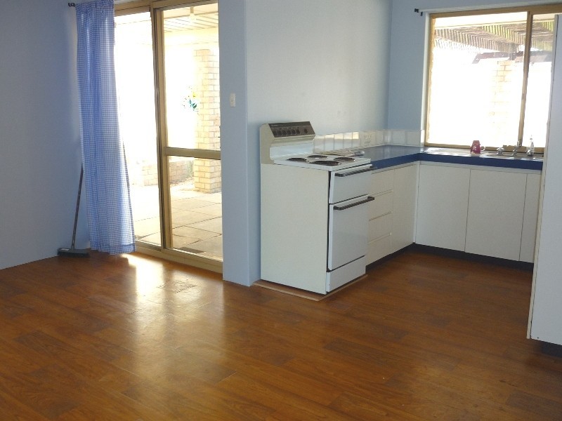 8 Synnot View, Marangaroo WA 6064
