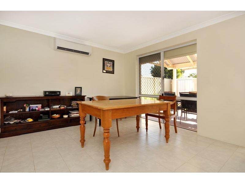 35 Honours Rise, Marangaroo WA 6064