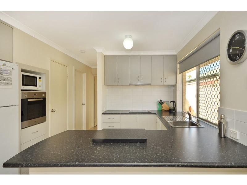 35 Honours Rise, Marangaroo WA 6064