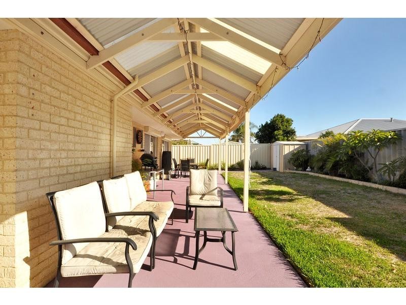 35 Honours Rise, Marangaroo WA 6064