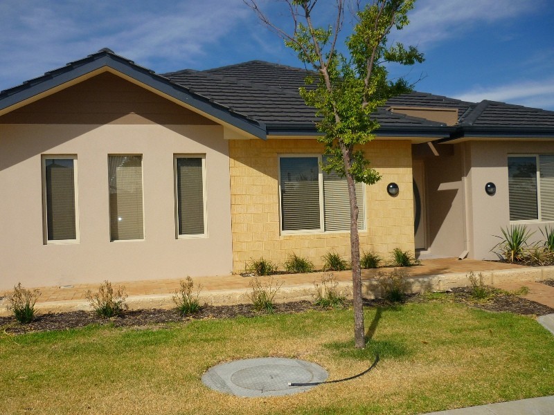 7 Koroit Way, Aveley WA 6069