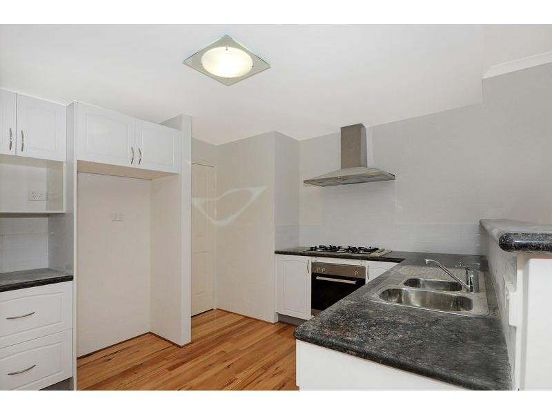 8 Vellum Loop, Aveley WA 6069