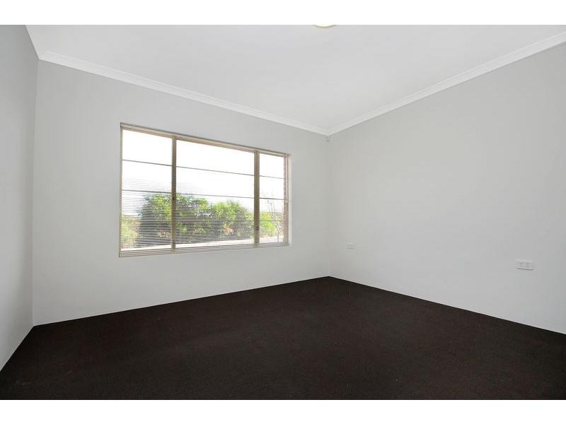 8 Vellum Loop, Aveley WA 6069
