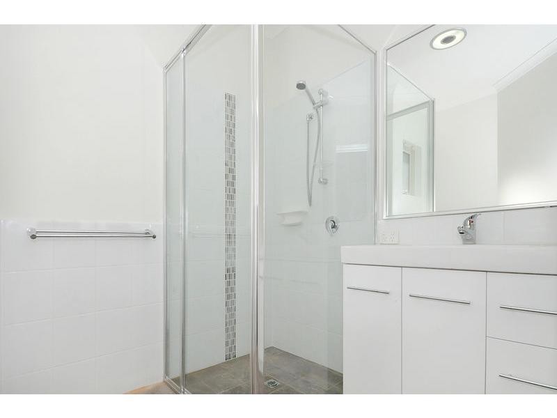 8 Vellum Loop, Aveley WA 6069