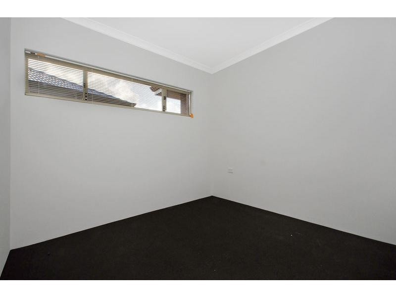 8 Vellum Loop, Aveley WA 6069