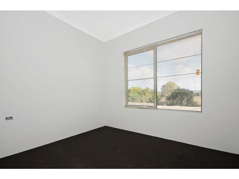 8 Vellum Loop, Aveley WA 6069