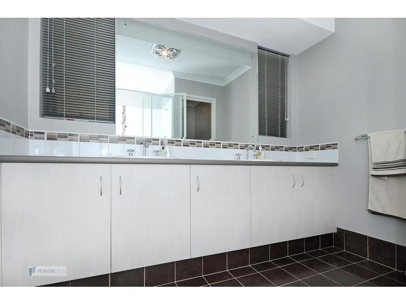 18 Rowntree Loop, Landsdale WA 6065