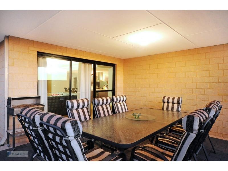 18 Rowntree Loop, Landsdale WA 6065