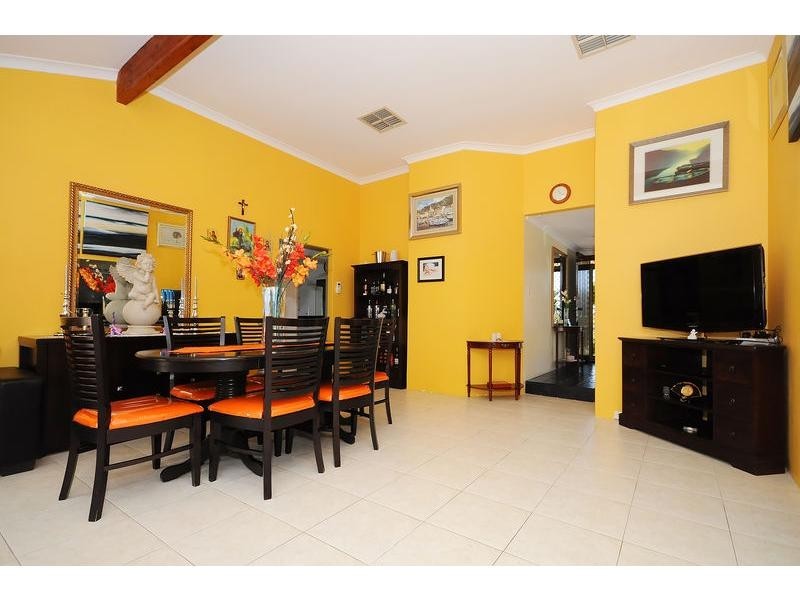 16 Polyantha Gardens, Mirrabooka WA 6061