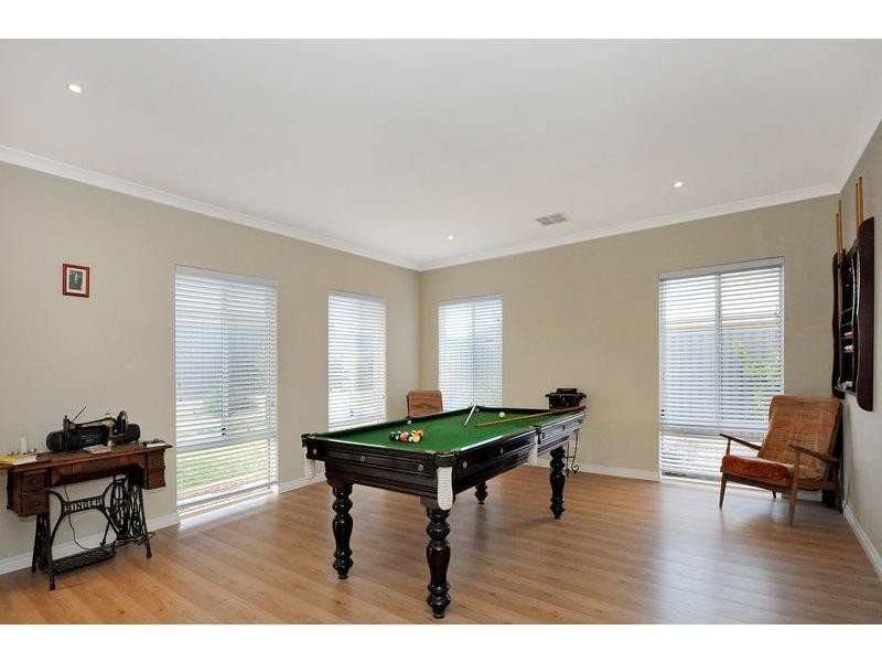 9 Hirani Link, Aveley WA 6069