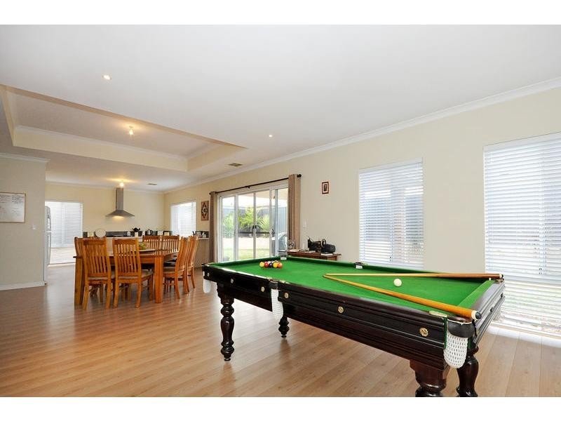 9 Hirani Link, Aveley WA 6069