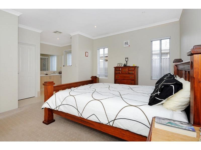 9 Hirani Link, Aveley WA 6069