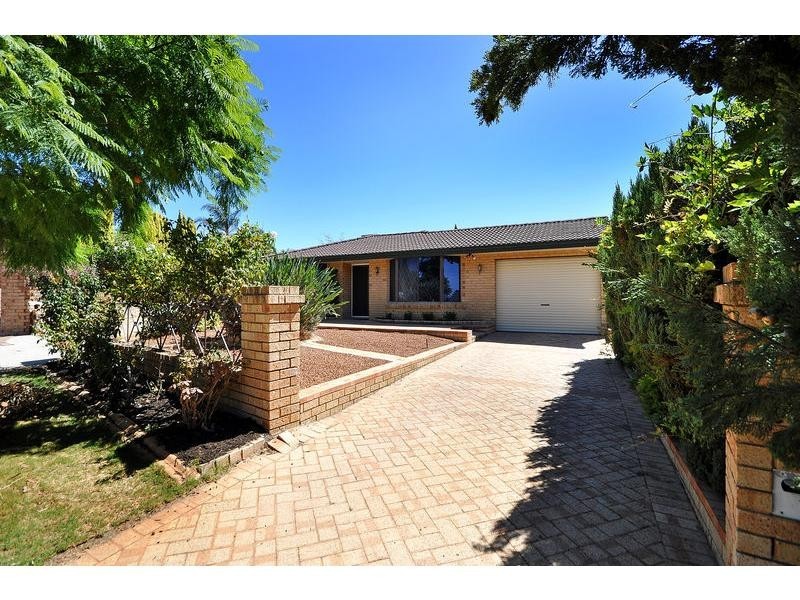 28A Halwest Way, Alexander Heights WA 6064