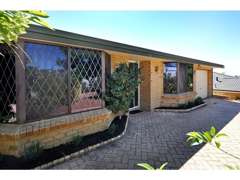 28A Halwest Way, Alexander Heights WA 6064